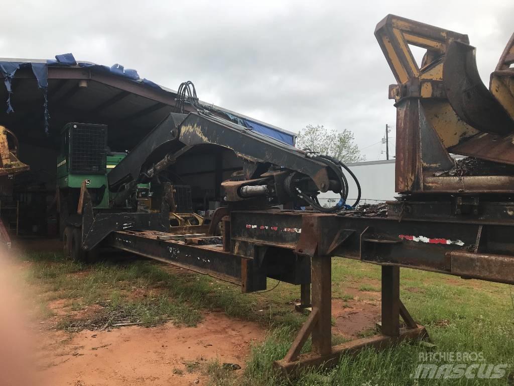 John Deere 437 D Lesné nakladače