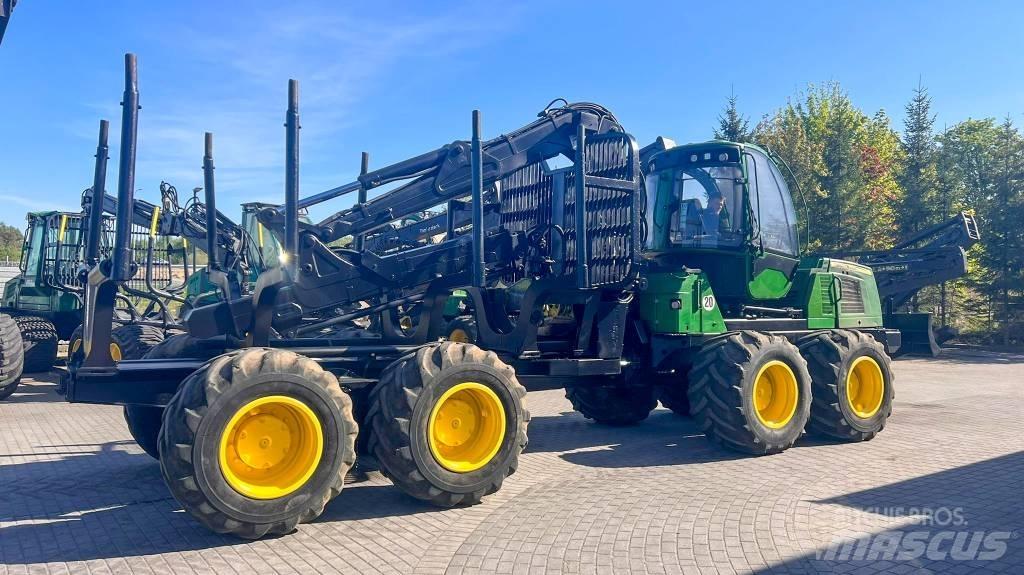 John Deere 1210E Lesné traktory