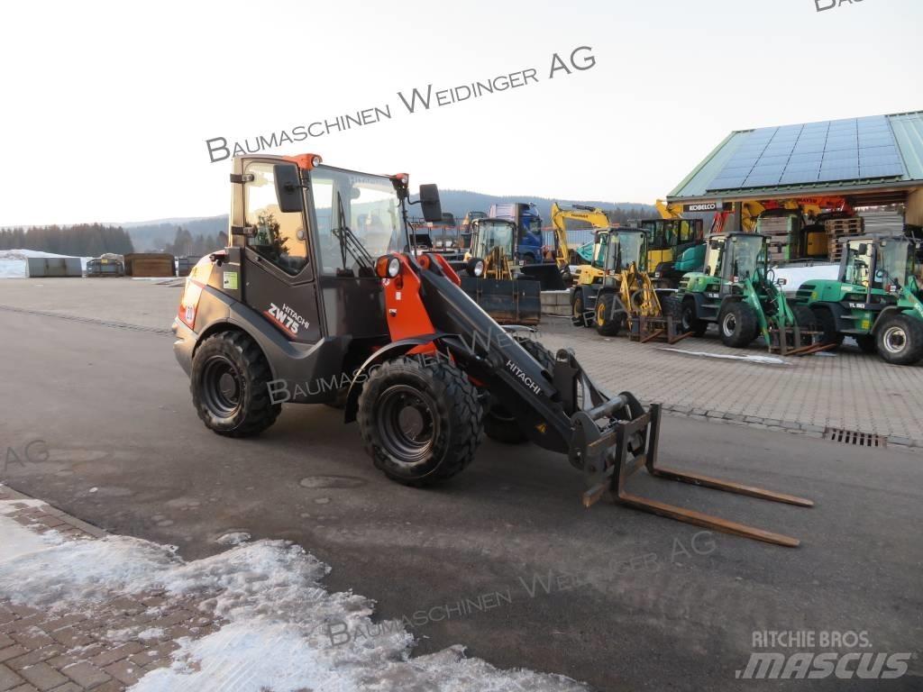 Hitachi ZW 75 Kolesové nakladače