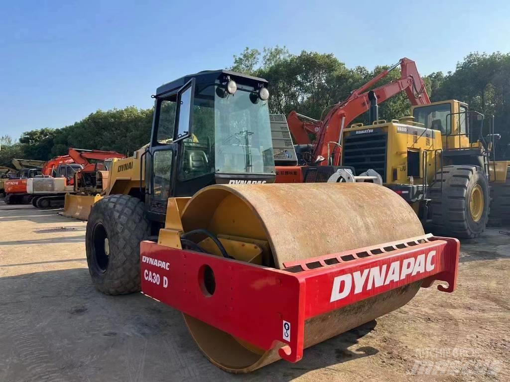 Dynapac CA300 Grejdery