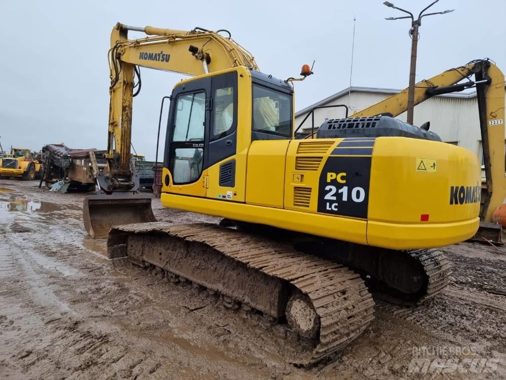 Komatsu PC 210-8 Pásové rýpadlá
