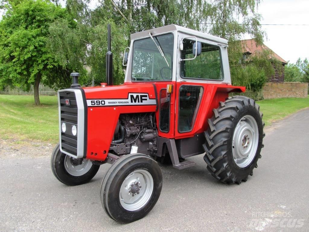 Massey Ferguson 590 Traktory