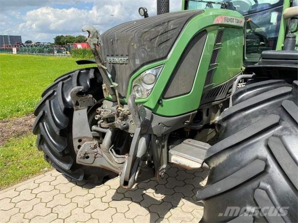 Fendt 724 PROFI Traktory