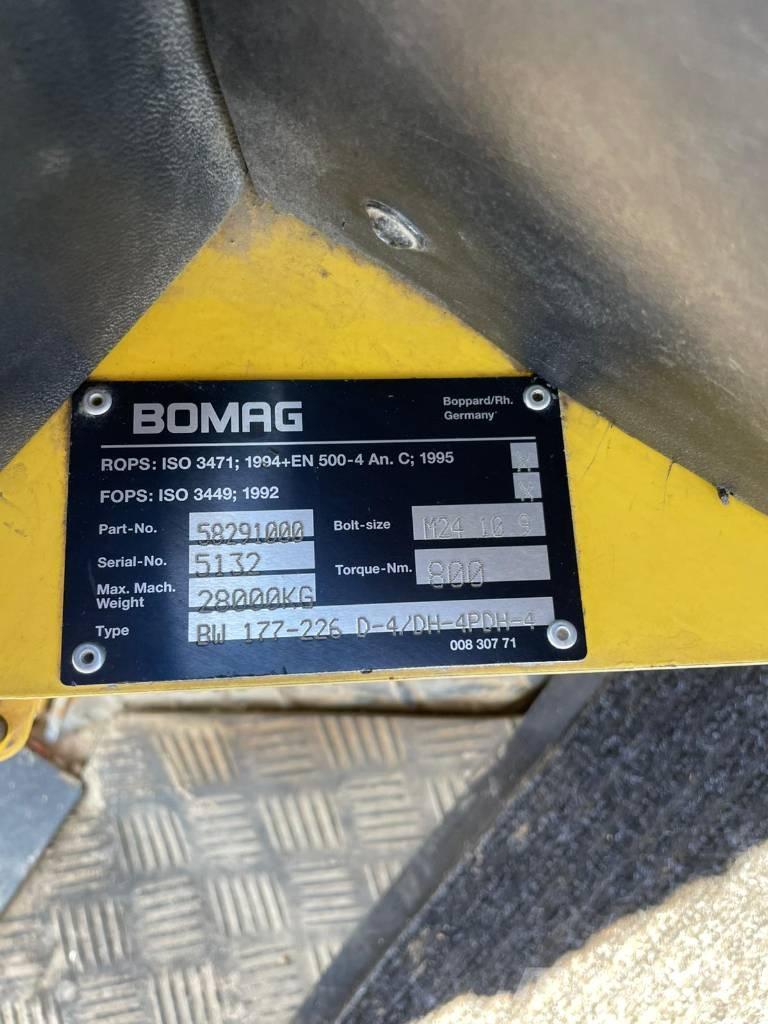 Bomag 213 DH-4 Ťahačové valce