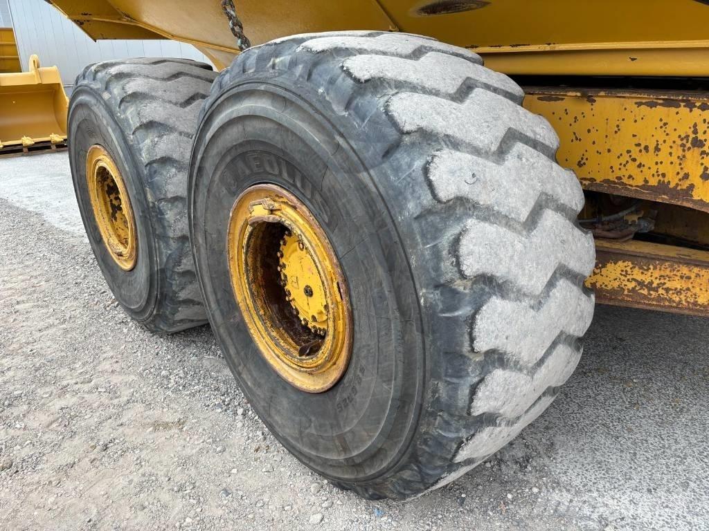 CAT 745 C Kĺbové nákladné autá