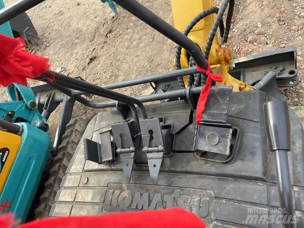 Komatsu PC18 Pásové rýpadlá