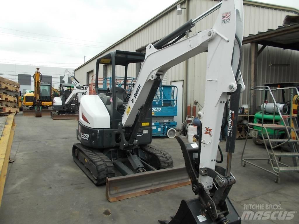 Bobcat E32i Mini rýpadlá < 7t