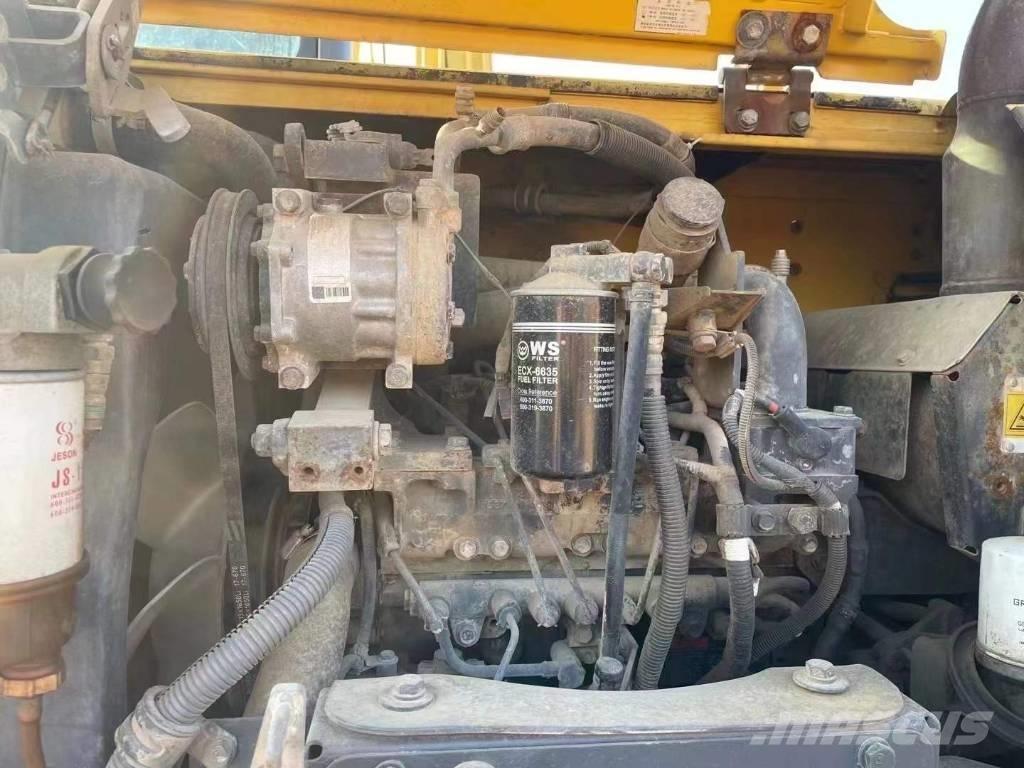Komatsu PC 70-8 Pásové rýpadlá