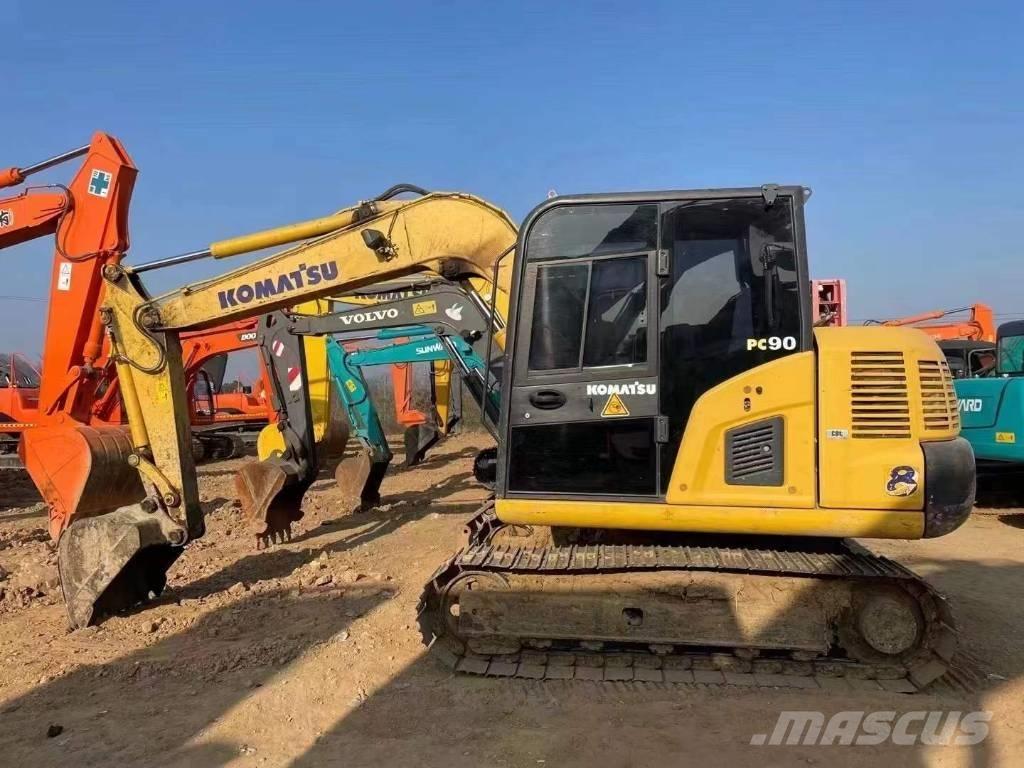 Komatsu PC 70-8 Pásové rýpadlá