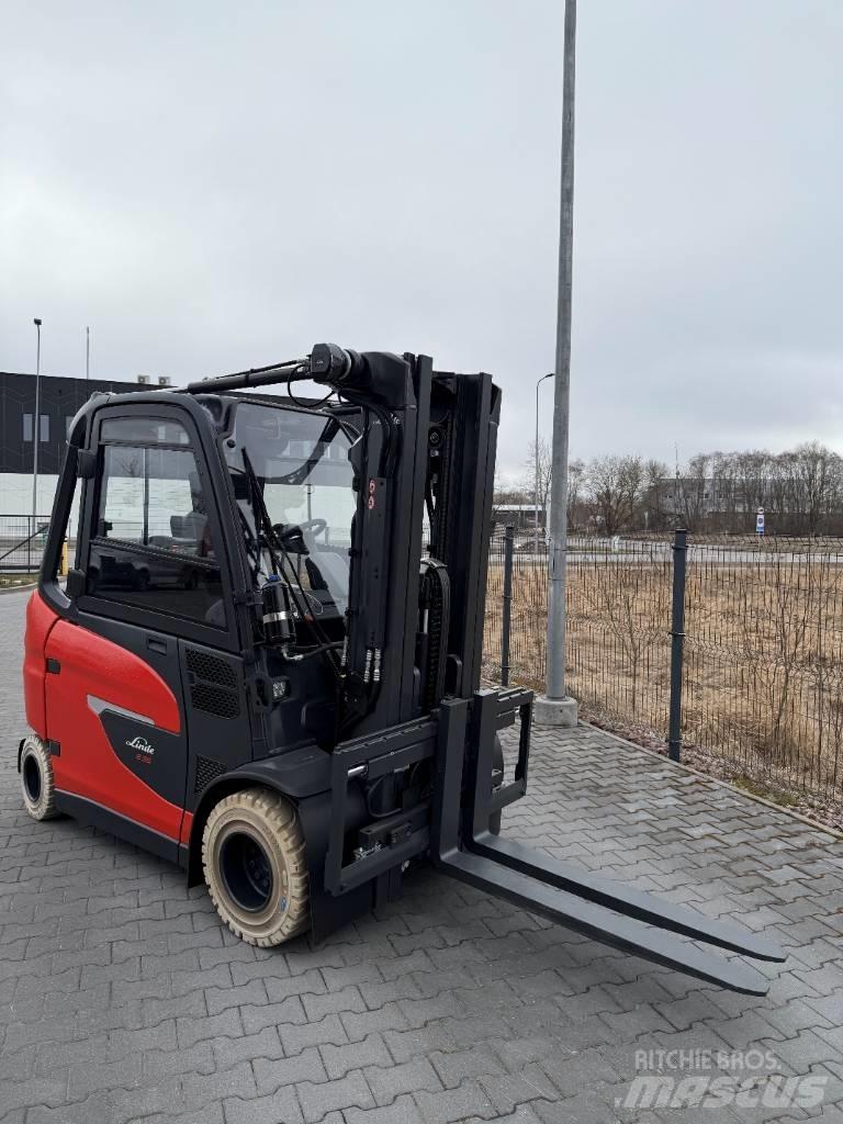 Linde E35HL/1252-01 Akumulátorové vozíky
