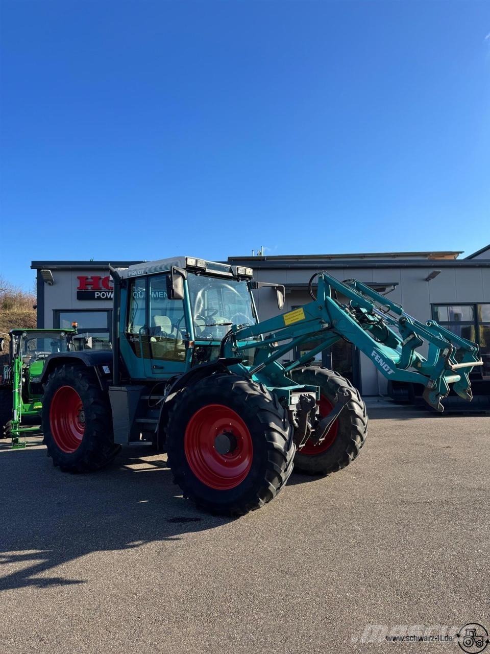 Fendt Xylon 520 Traktory