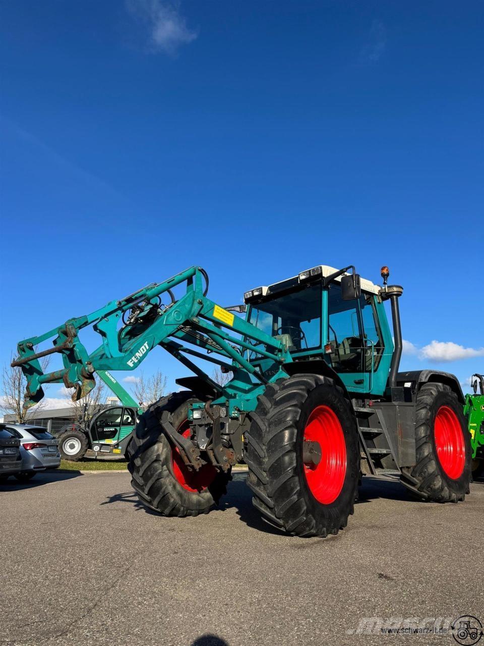 Fendt Xylon 520 Traktory