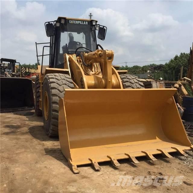 CAT 966G Kolesové nakladače