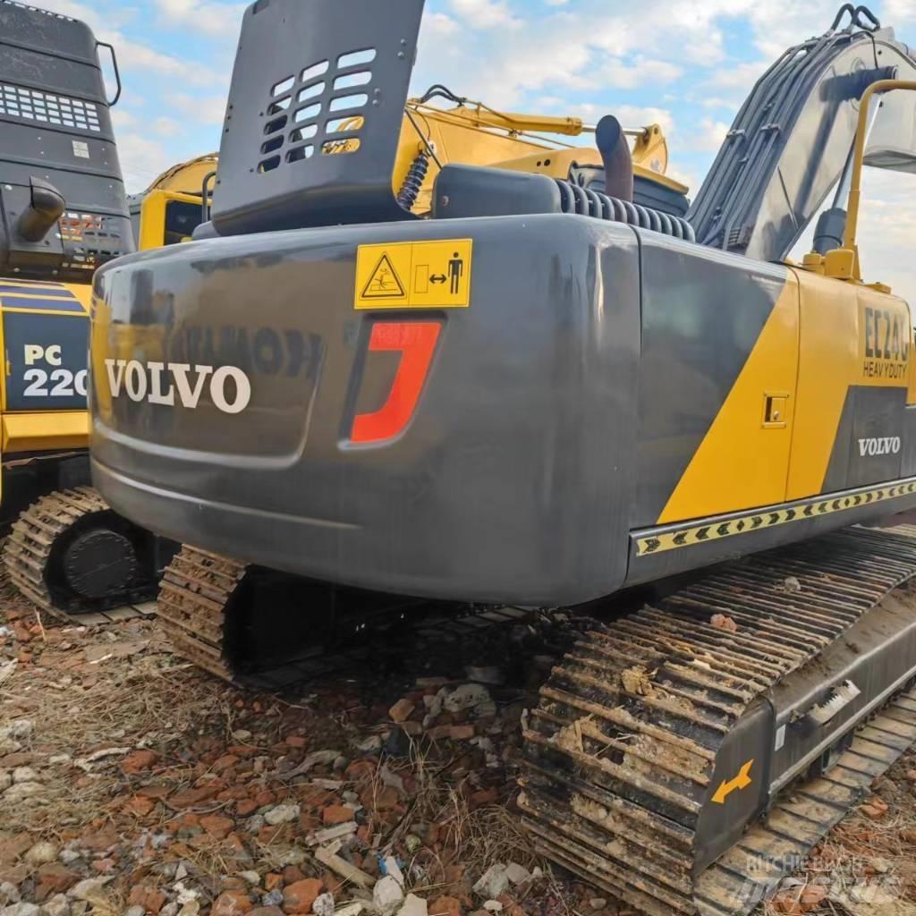 Volvo EC 240 Pásové rýpadlá