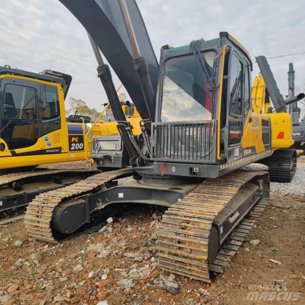 Volvo EC 240 Pásové rýpadlá