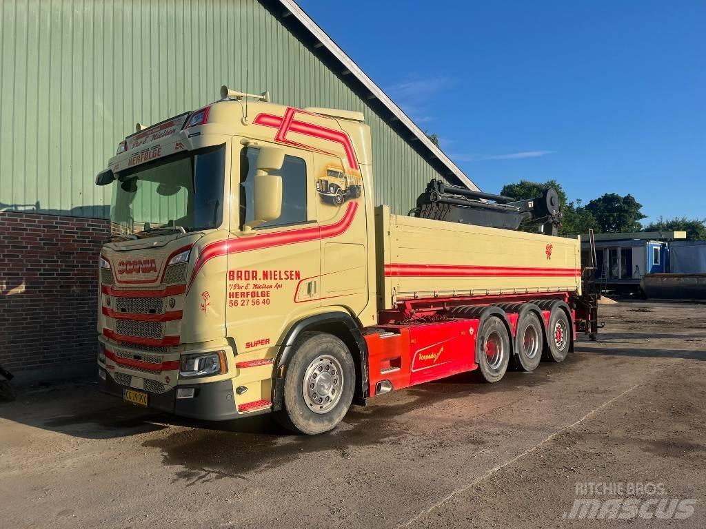Scania R 520 Tridem Autožeriavy, hydraulické ruky