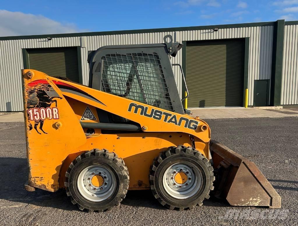Mustang 1500 R Šmykom riadené nakladače