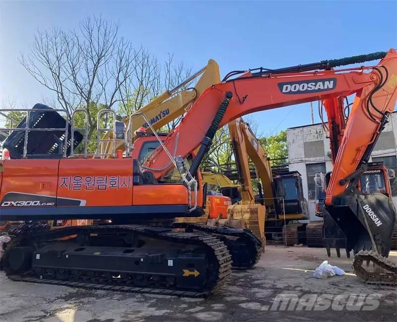 Doosan DX300LC-9C Pásové rýpadlá
