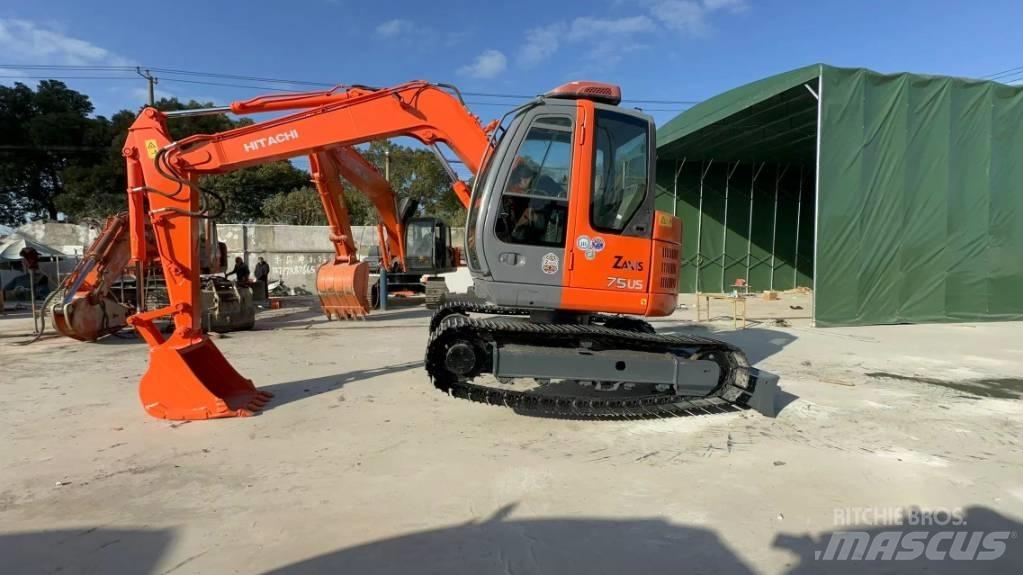 Hitachi ZX75US Mini rýpadlá < 7t
