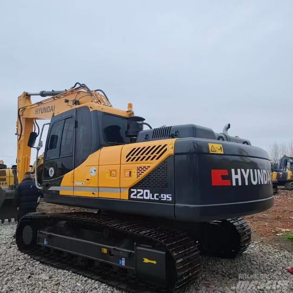 Hyundai 220-9S Pásové rýpadlá
