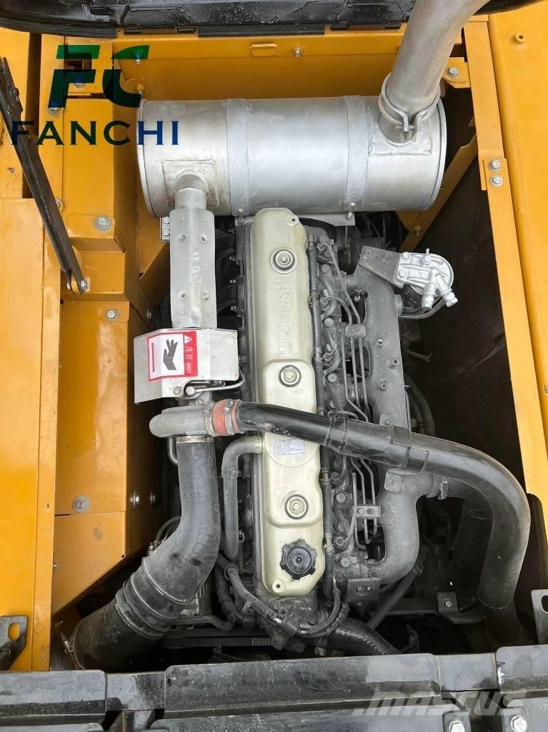 Sany SY 215 C-9 Pásové rýpadlá