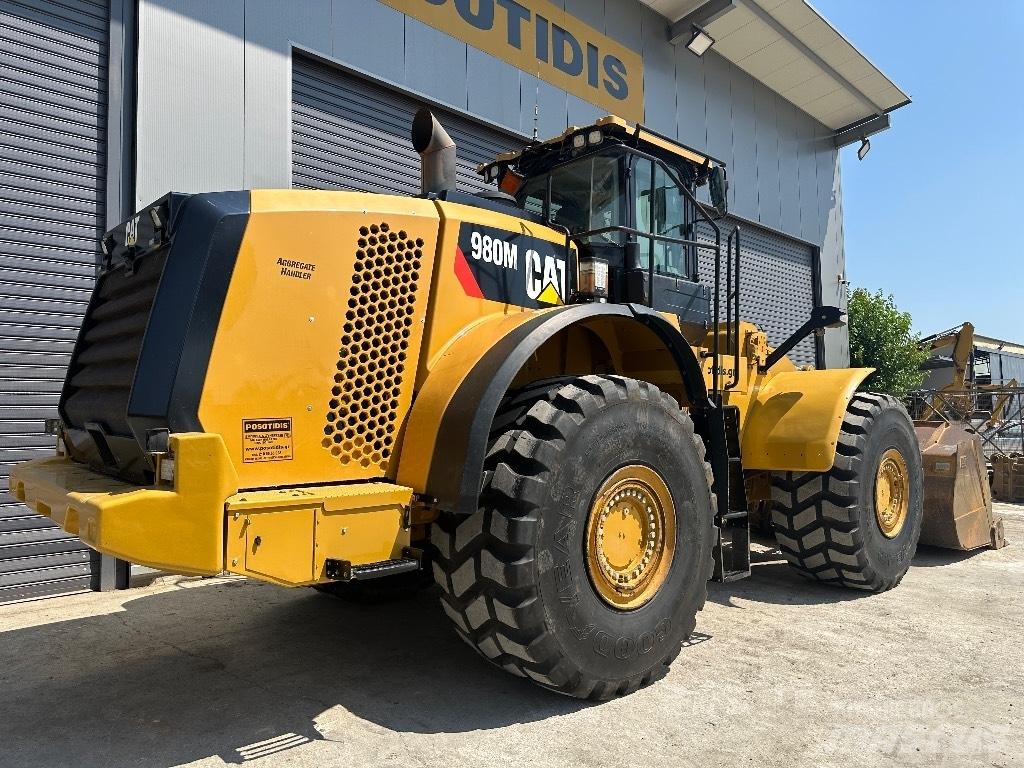CAT 980M Kolesové nakladače