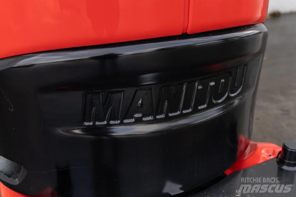Manitou 100 VJR Vertikálne stĺpové výťahy