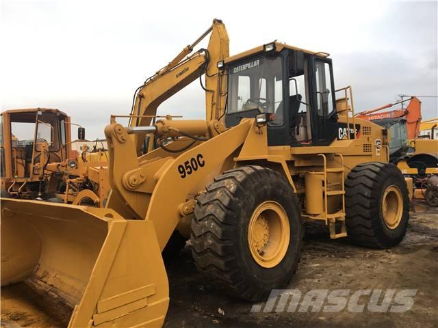 CAT 950C Kolesové nakladače