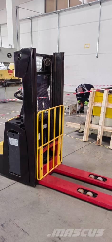 Hyster S 1.2 Ručne vedené vysokozdvižné vozíky