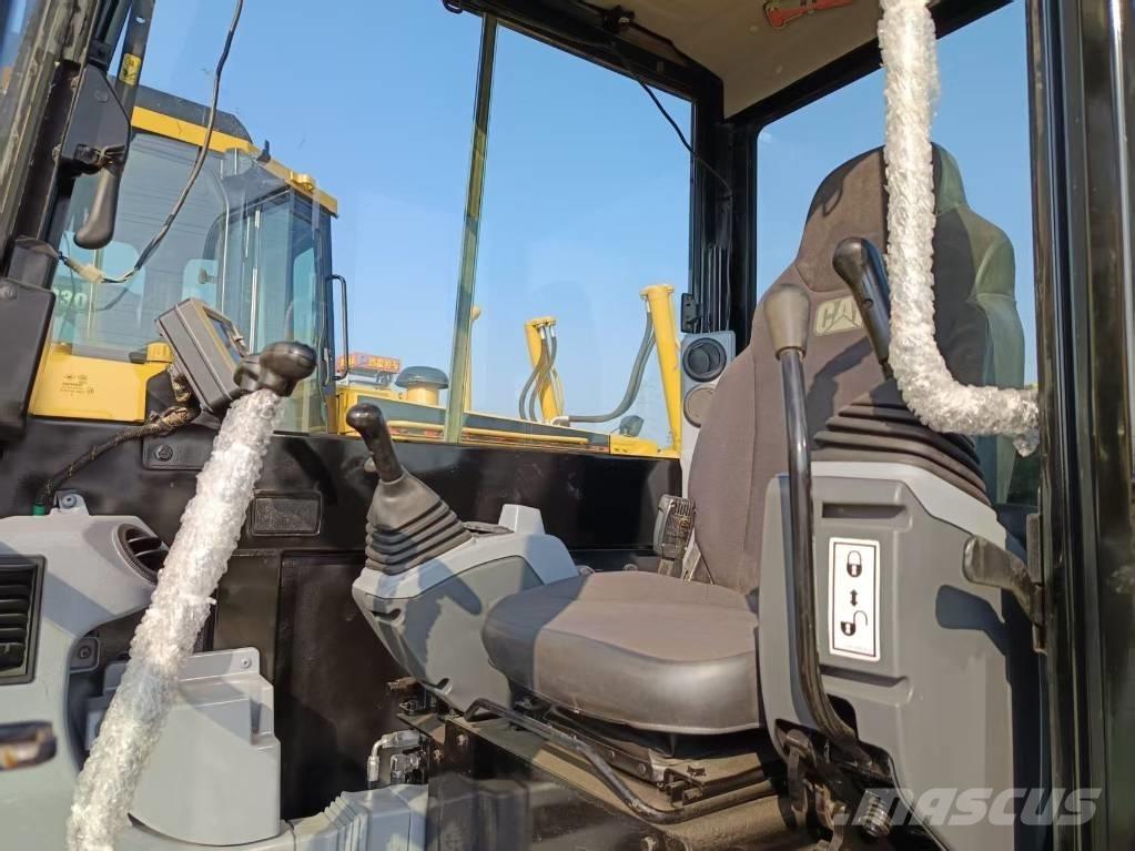 CAT 305.5 Mini rýpadlá < 7t
