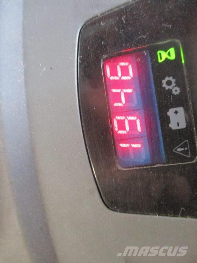 BT LPE200 Nízkozdvižný vozík s plošinou