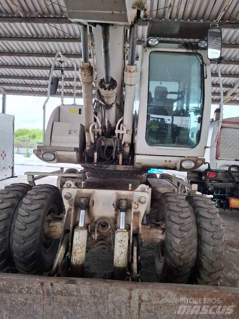 JCB JCB JS 175W Kolesové rýpadlá