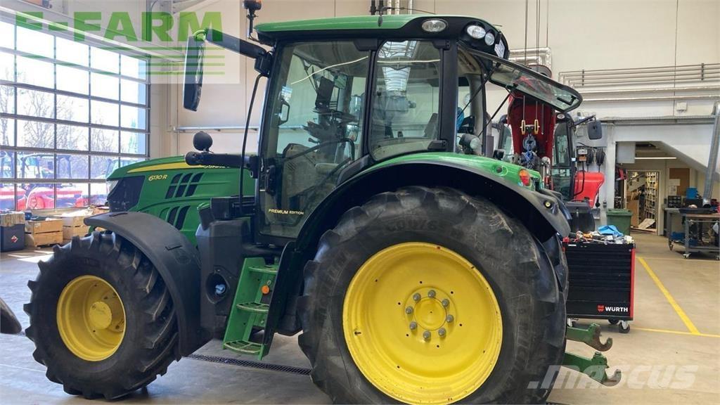 John Deere 6130R Traktory
