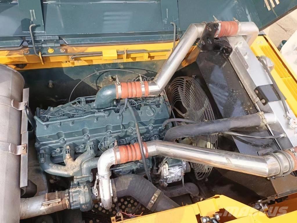 Hyundai 305-9 Pásové rýpadlá