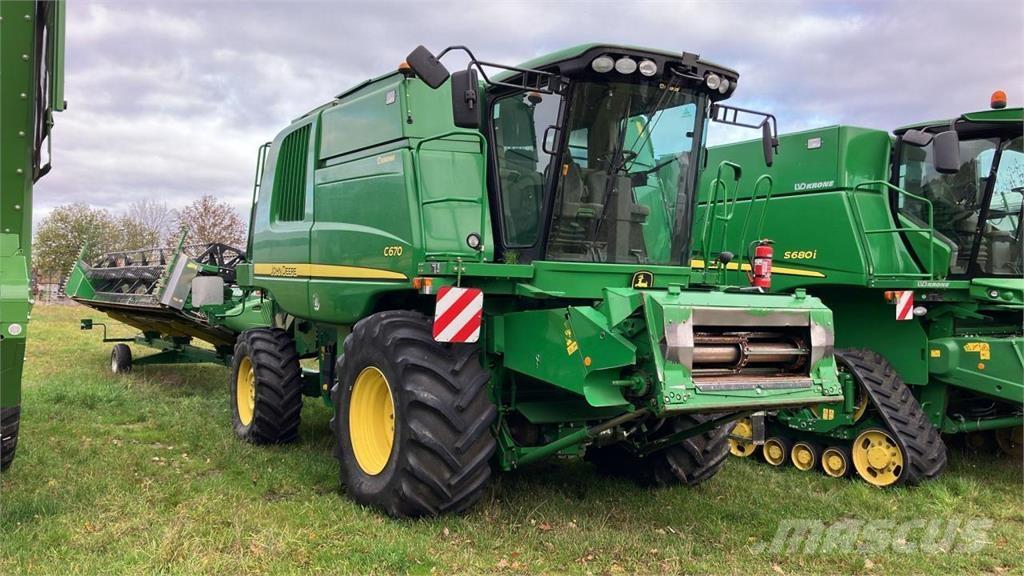 John Deere C 670 Kombinované zberacie stroje