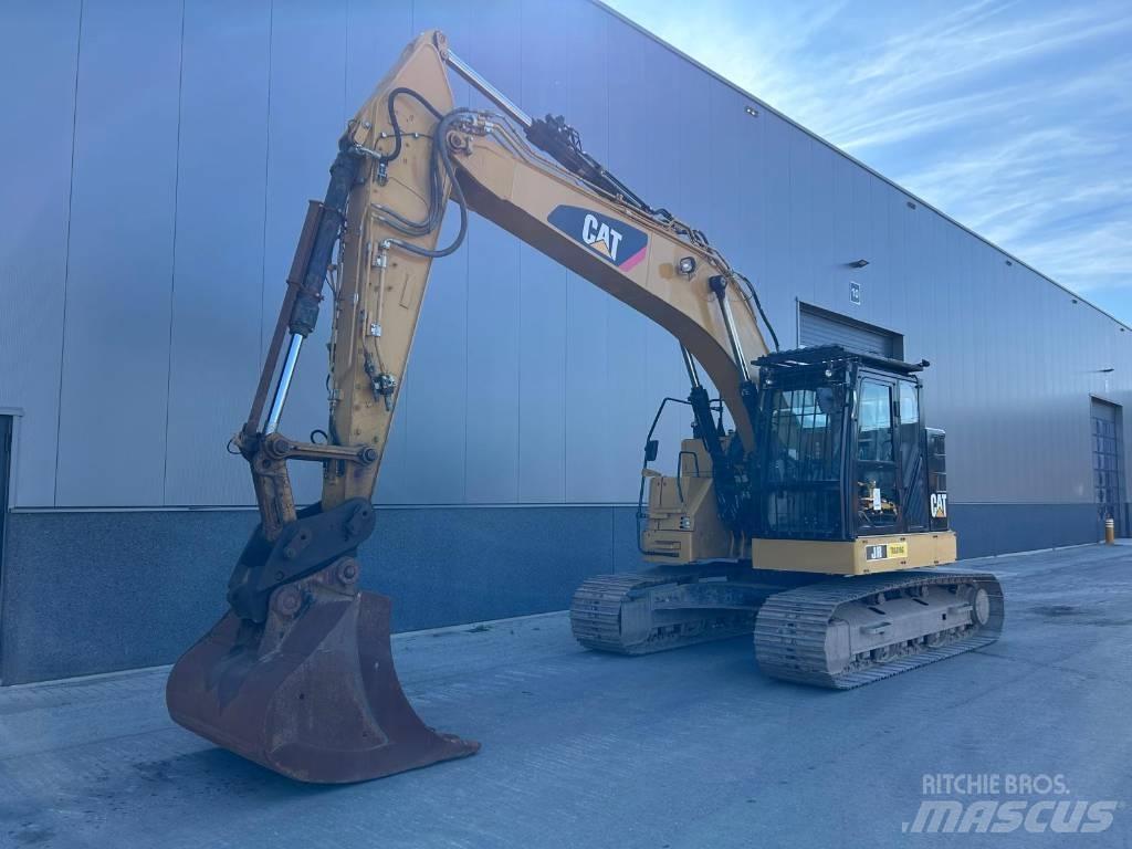 CAT 325 FL CR Pásové rýpadlá