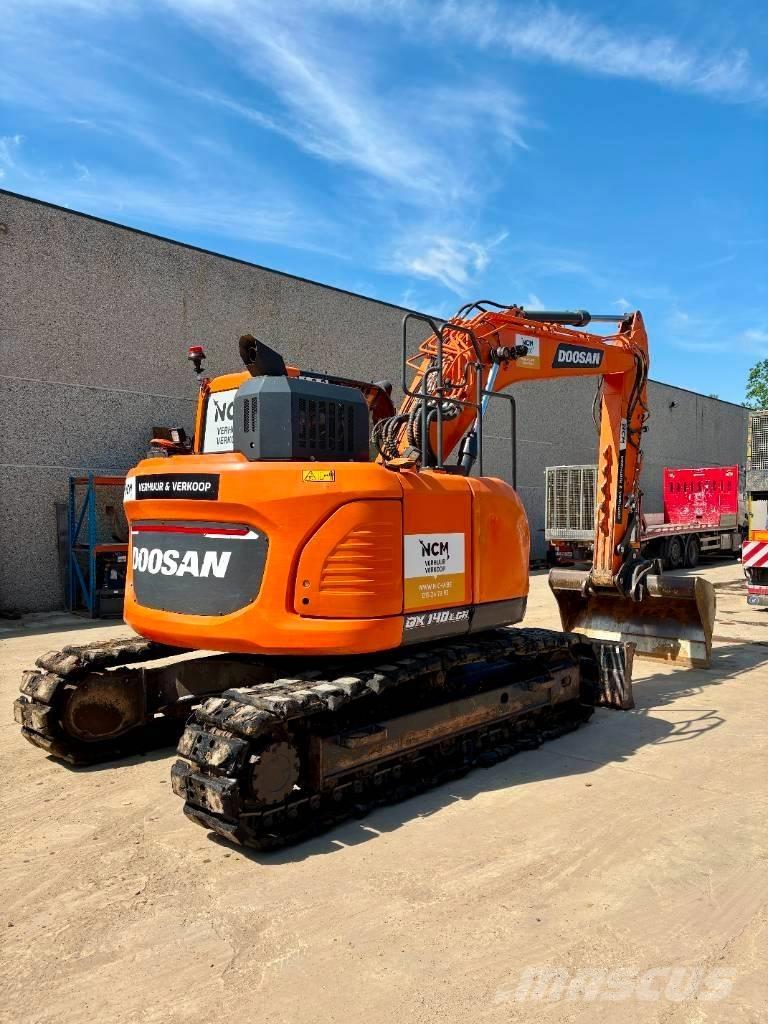 Doosan DX 140 LCR-7 Pásové rýpadlá