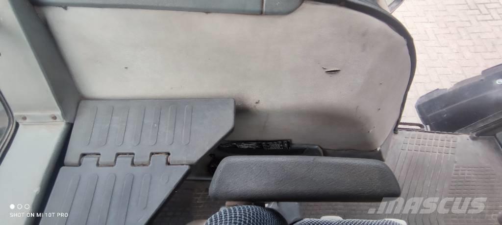 Valtra Valmet 6400 Traktory