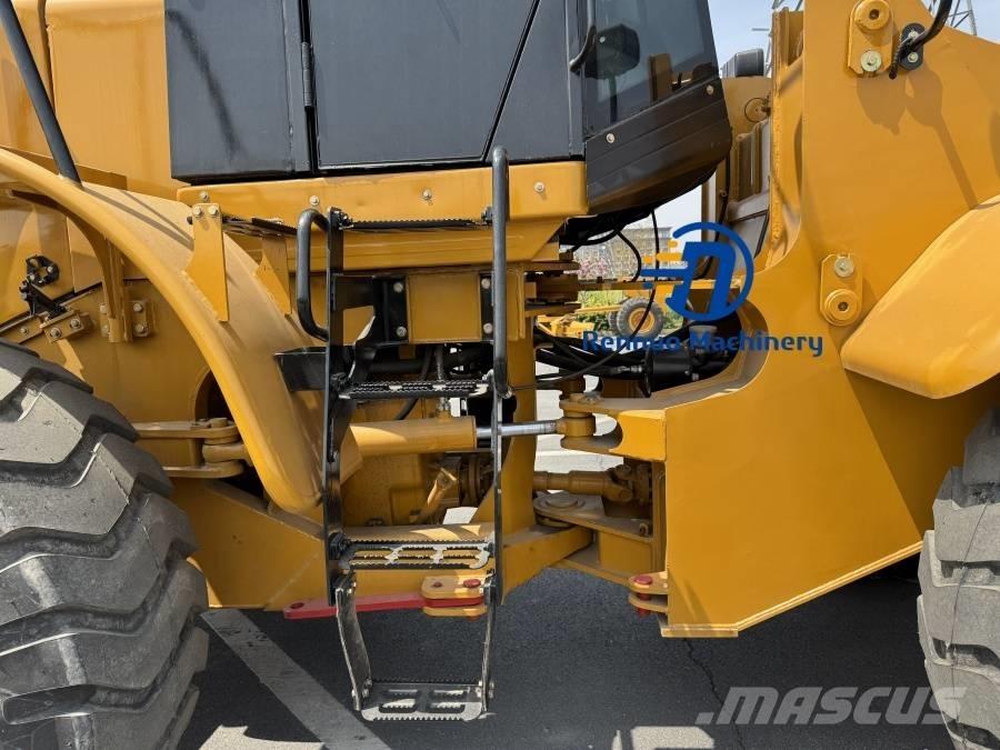 CAT 966H Kolesové nakladače