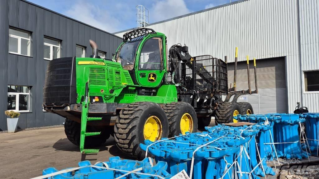 John Deere 1910 G Lesné traktory