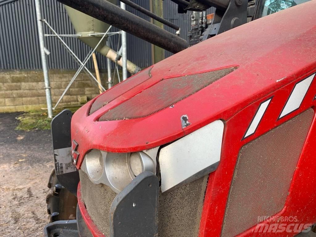 Massey Ferguson 5440 Traktory