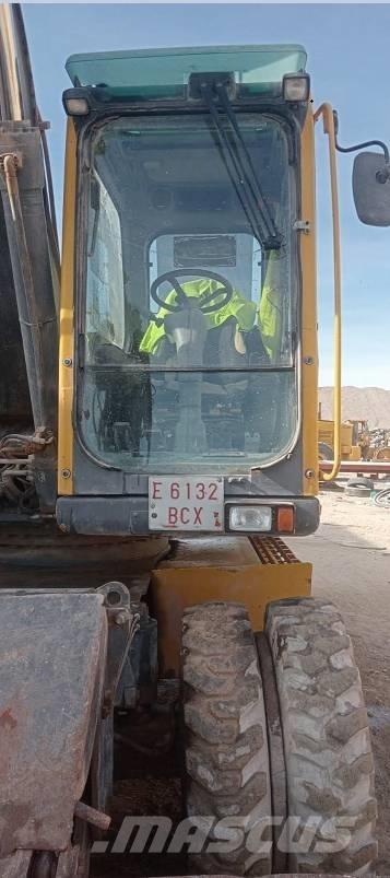 Volvo 180 Giratoria Kolesové rýpadlá