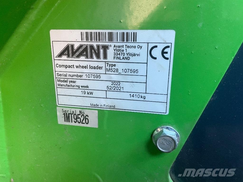 Avant 528 Viacúčelové nakladače