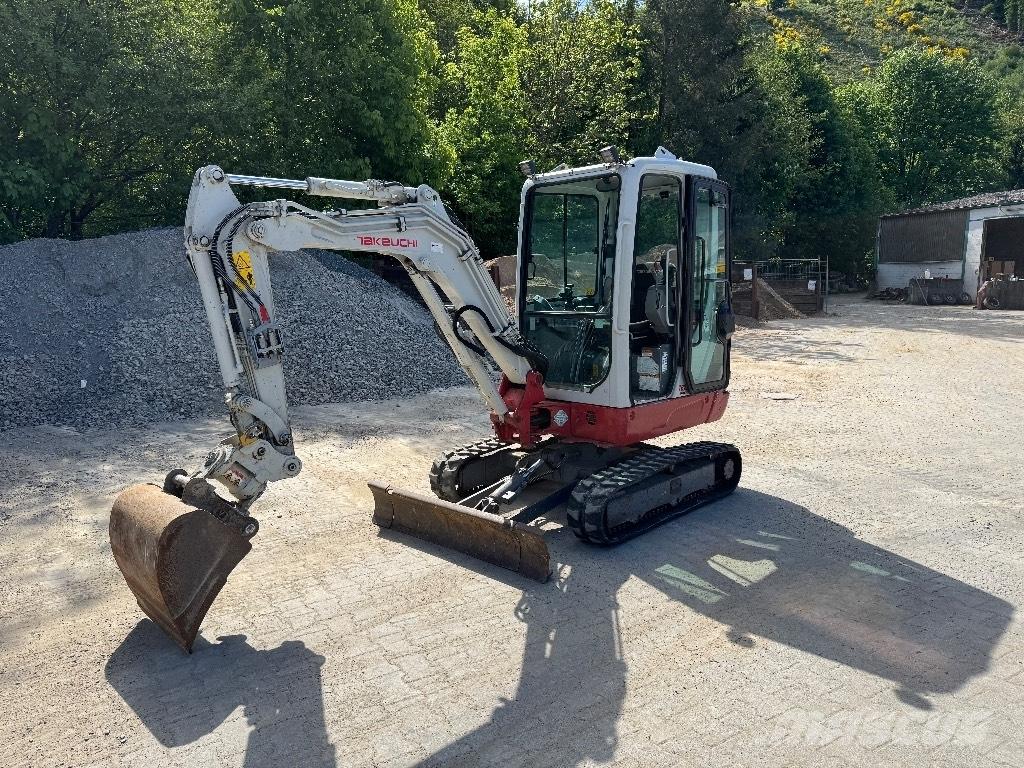 Takeuchi TB 225 Mini rýpadlá < 7t