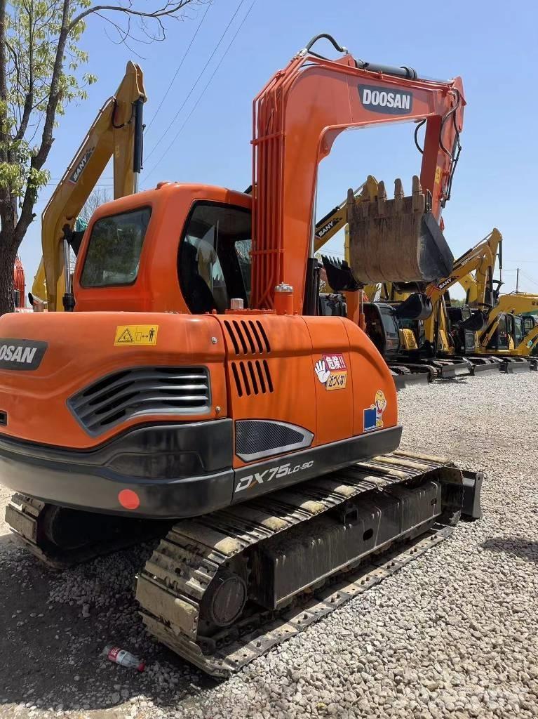 Doosan DX75 Mini rýpadlá < 7t