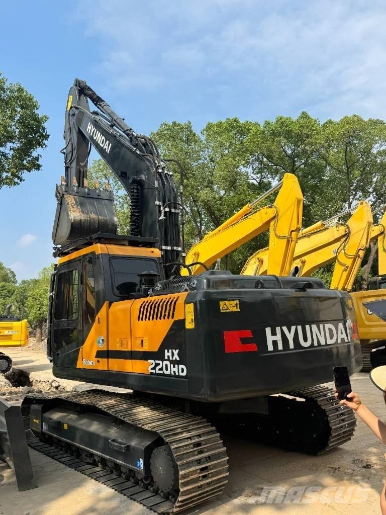 Hyundai HX220HD Midi rýpadlá 7 t - 12 t
