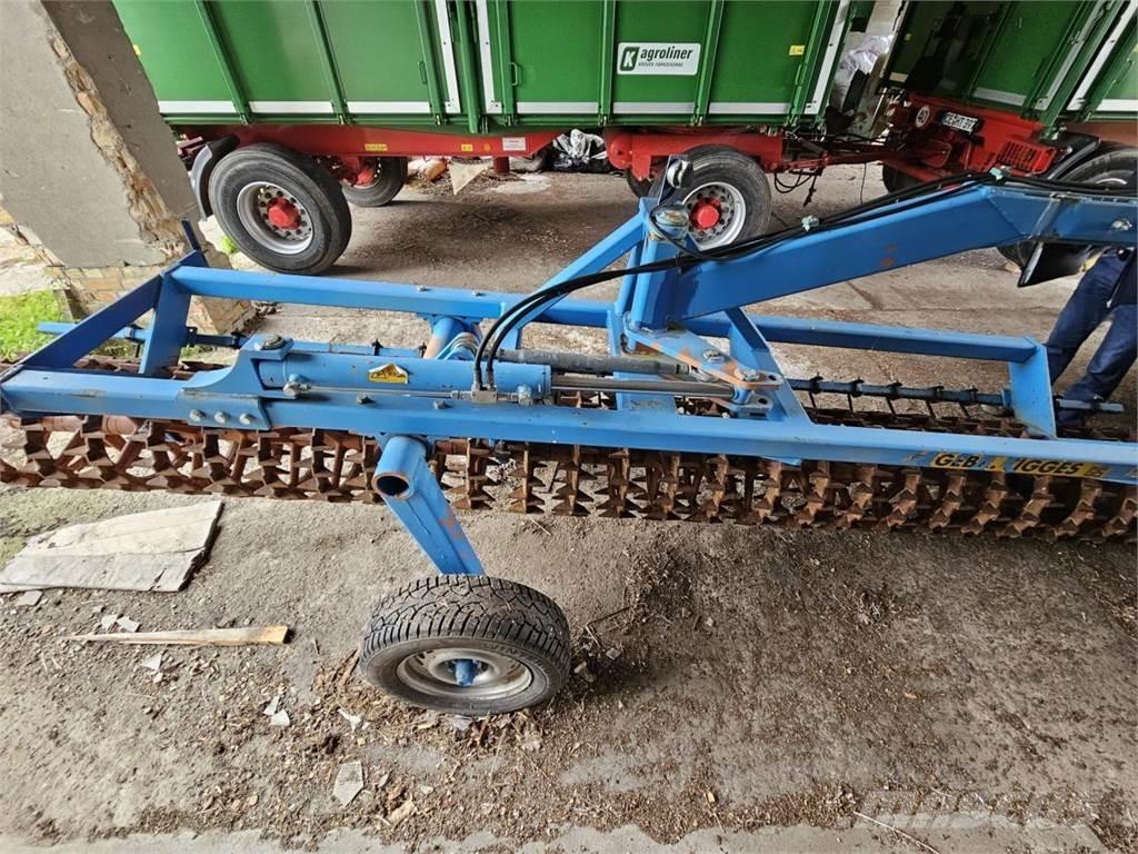 Kverneland PB 100 Dvojstranné pluhy