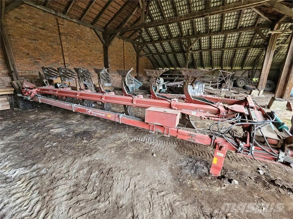 Kverneland PB 100 Dvojstranné pluhy