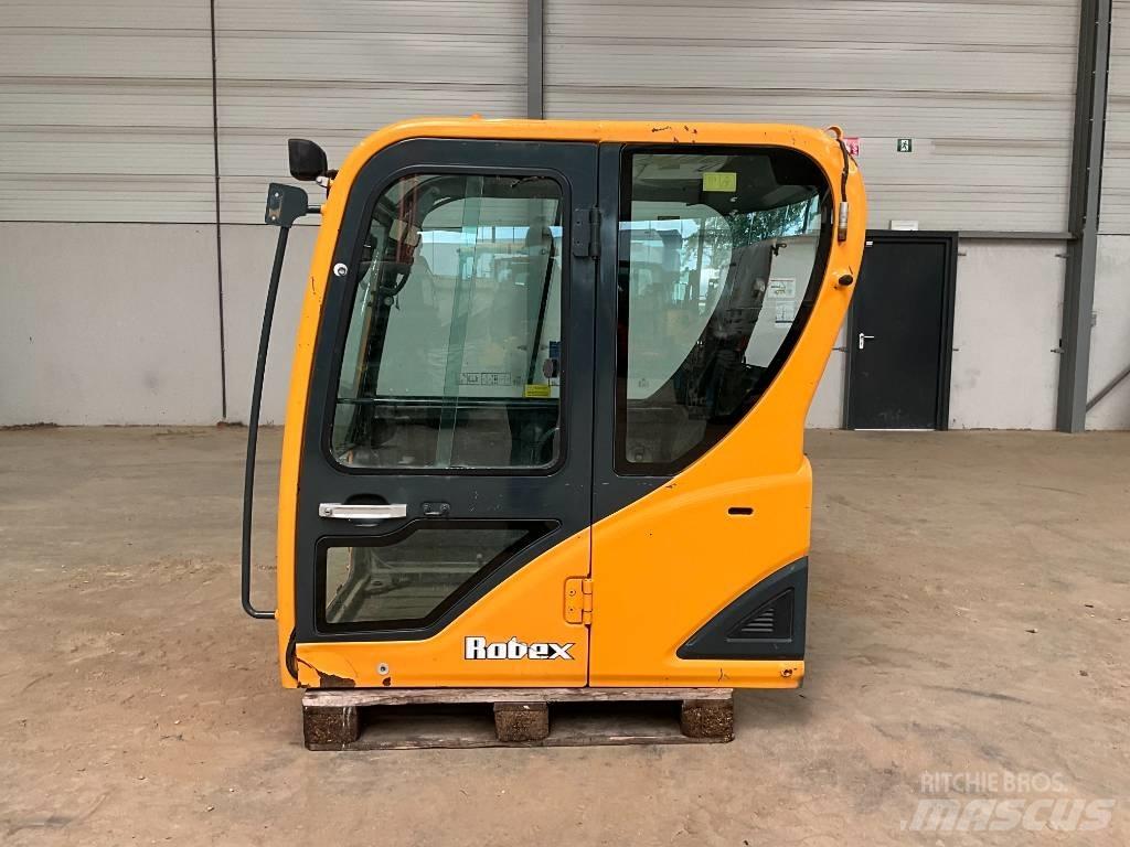 Hyundai Robex 55-9 A Kabíny a interiér