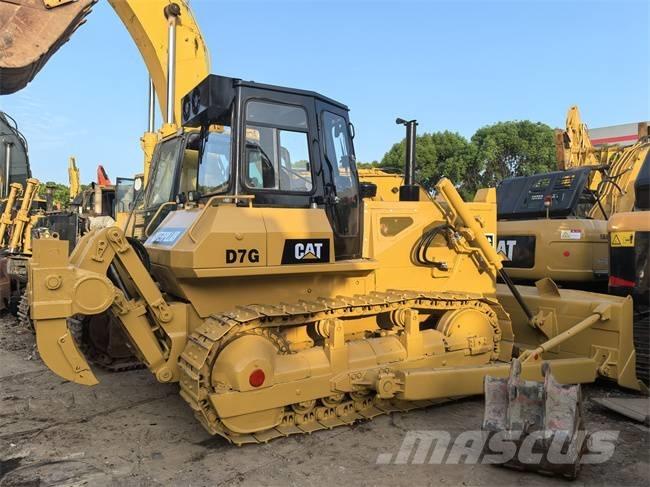 CAT D 7 G Pásové dozéry